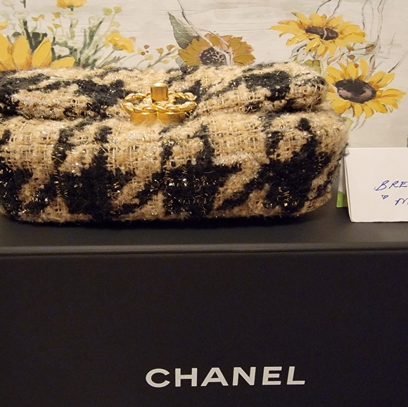 Chanel 19K Tweed Houndstooth Bum Bag/Belt Bag/Shoulder Bag - Picture 3 of 14